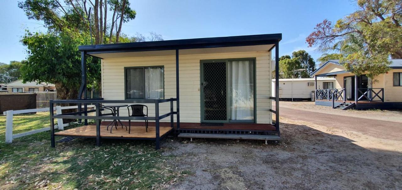 Pinjarra Caravan Park And Cabins Zewnętrze zdjęcie