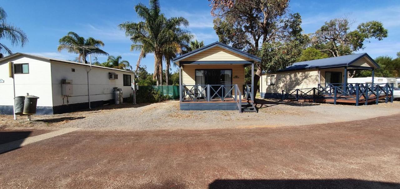 Pinjarra Caravan Park And Cabins Zewnętrze zdjęcie